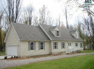 1174 Elkhorn Rd, Lake Orion, MI 48362