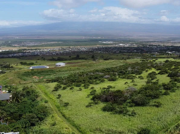 101 Kuikahi Dr, Wailuku, HI 96793