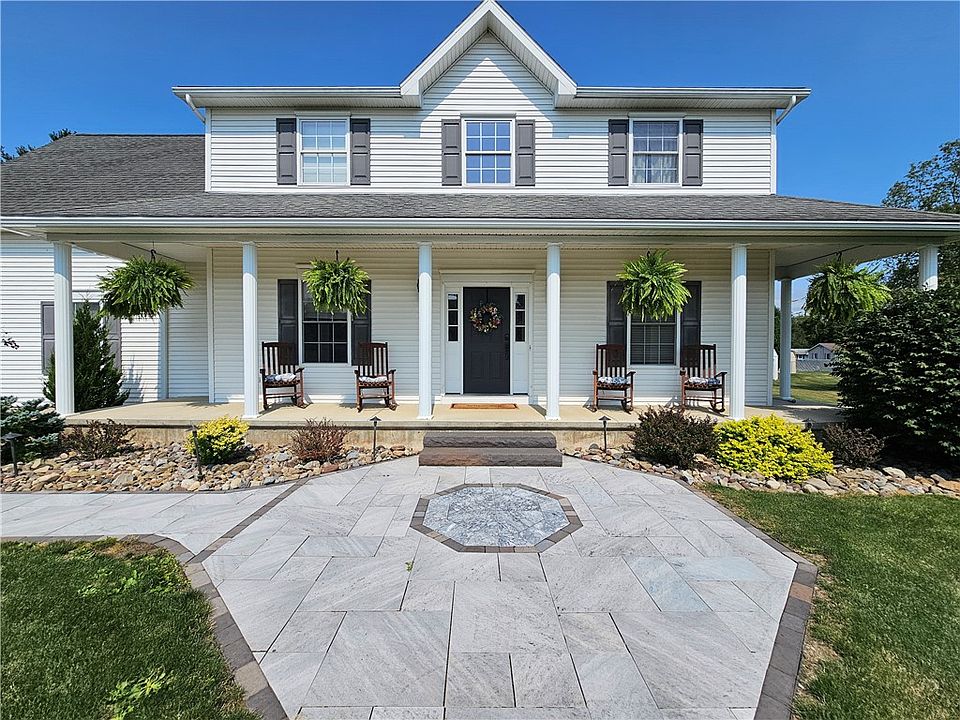 1st image of 7 Bell Ln