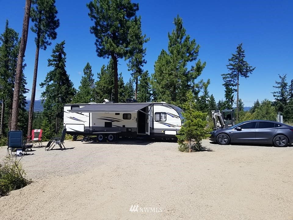 Rv spot to live in while you build