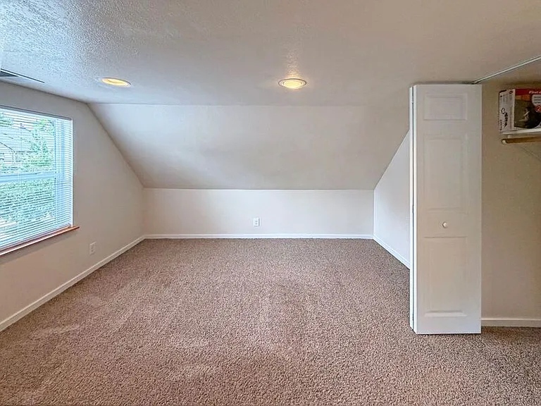 544 W 20th Ave — Photo 22