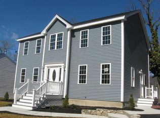 204 Elliot St, Brockton, MA 02302
