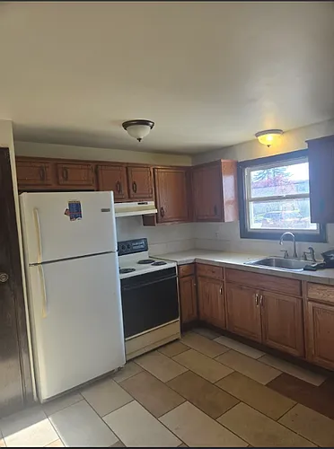 582 Spinnaker Ln Photo 1