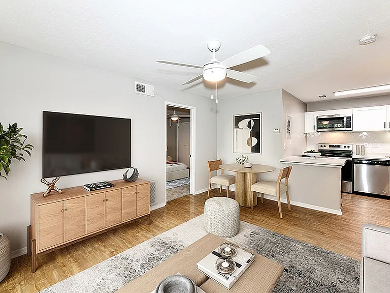 Avana Court — Photo 21