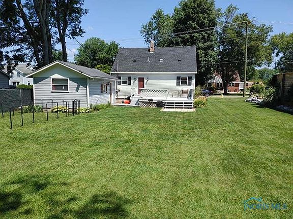 5th image of 839 Welsted St