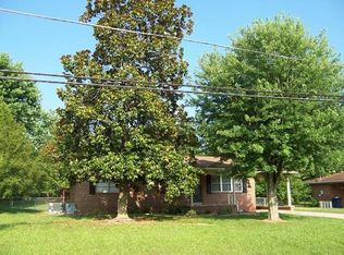 402 4th St NE, Arab, AL 35016