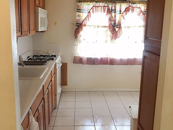 5th image of 602 Mayfair Dr S #2F