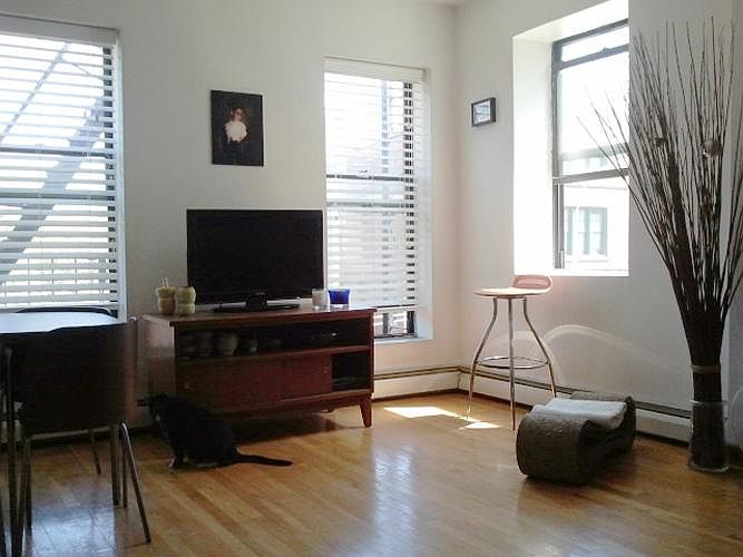 1st image of 468 Franklin Ave #2