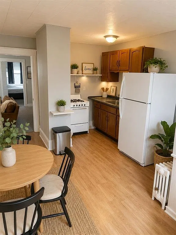 1 bed, 1.0 bath, $1,700 — Photo 3