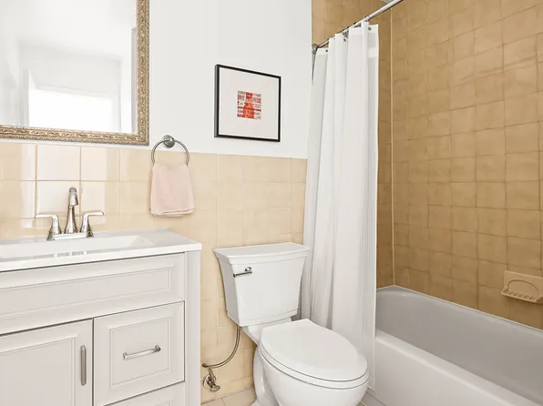 222 23rd Street C image 10 of 11