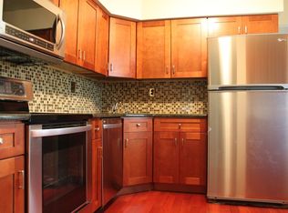 405 Hanover Ct, Chesterbrook, PA 19087