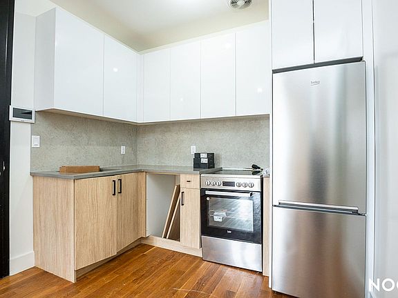 5th image of 174 Central Ave #2A
