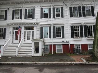 16 Spring St #2, Newburyport, MA 01950