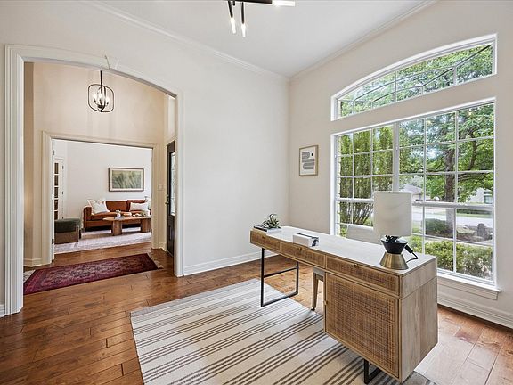 5th image of 110 Copperleaf Rd