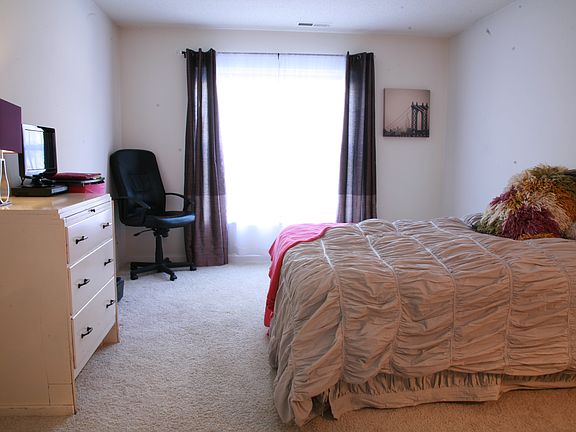 4th image of 5980 Chasewood Pkwy APT 202