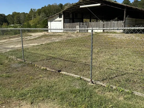 512 Blackwell Dairy Rd, Jasper, AL 35504