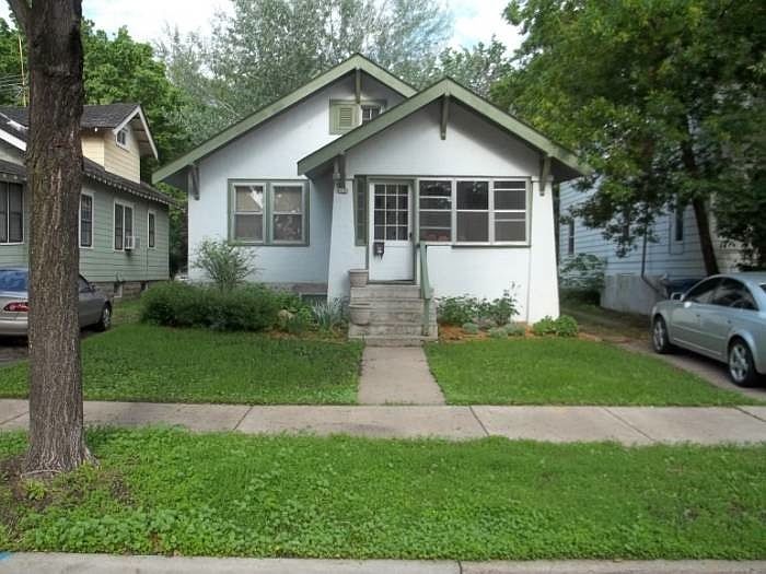 1st image of 1022 12th Ave SE