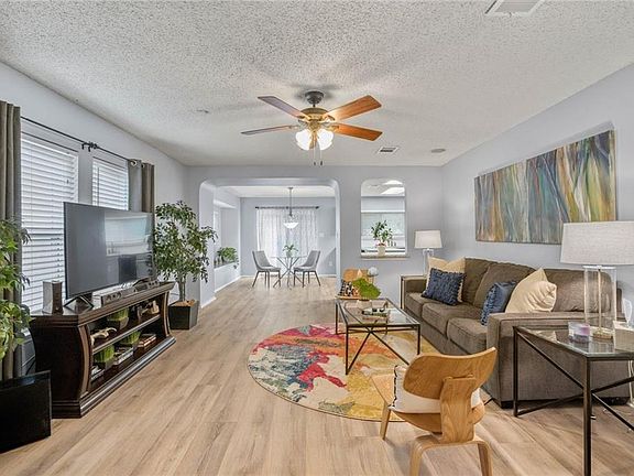 2nd image of 2622 Stapleford Dr