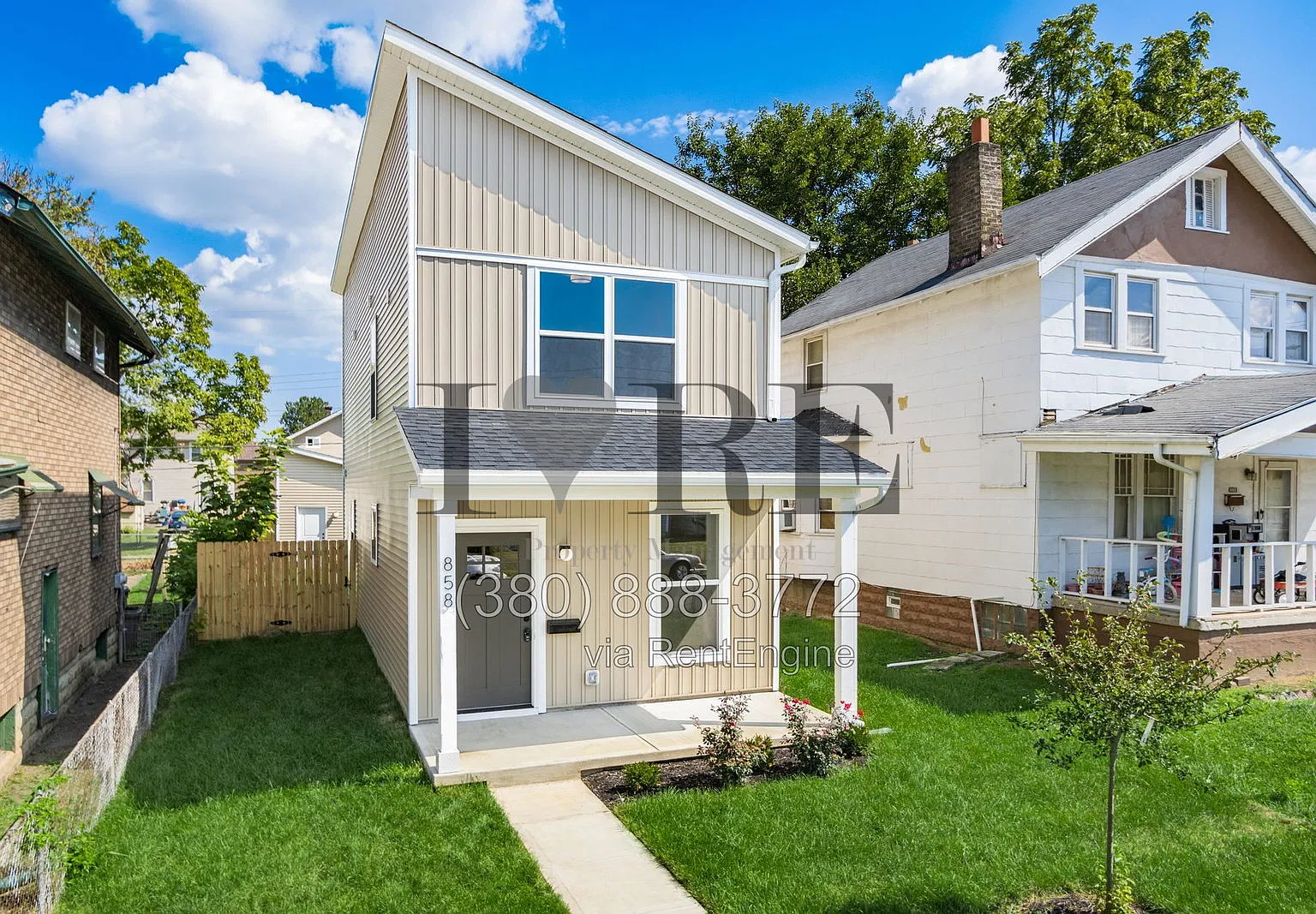 2 bed, 2.5 bath, 1220 sqft, $1,895 — Photo 2