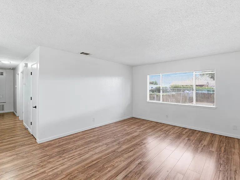 21739 Panoche Rd #C — Photo 19