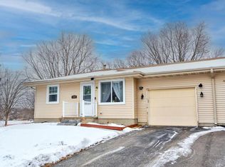 1000 Division St, Waunakee, WI 53597