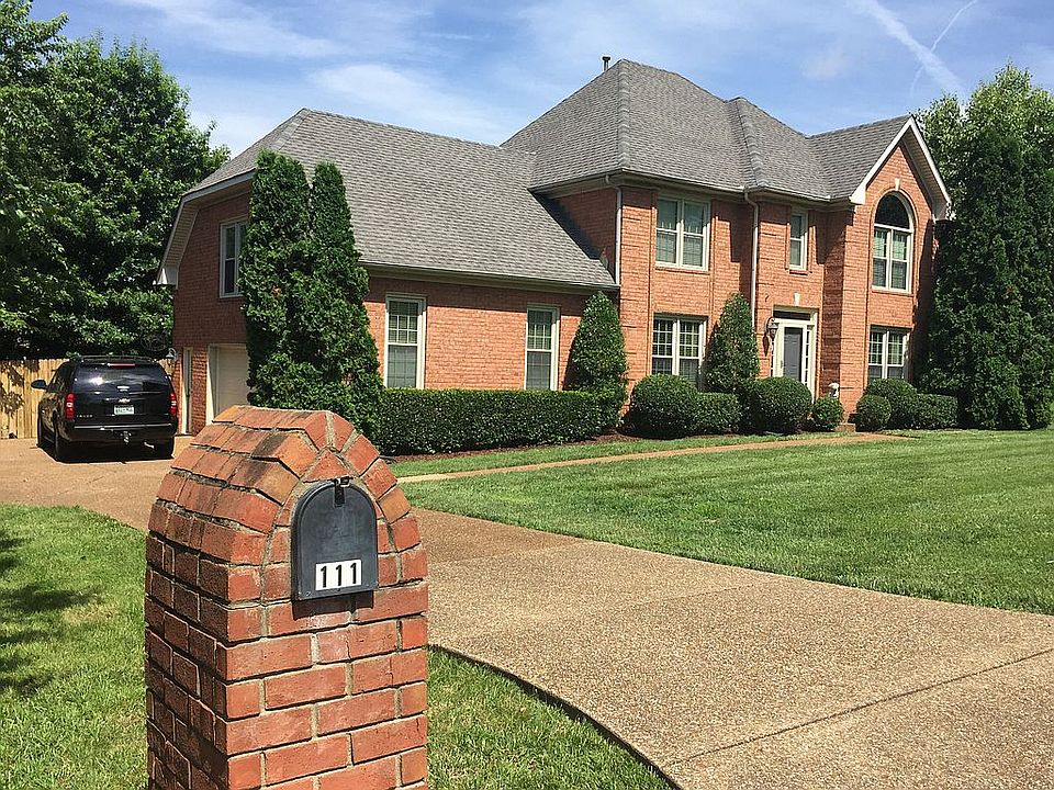 1st image of 111 Creekglen Dr