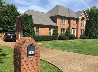 111 Creekglen Dr, Hendersonville, TN 37075