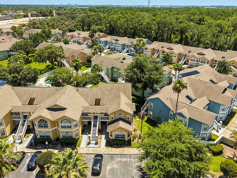 8707 Knightsbridge Ct #B — Photo 34