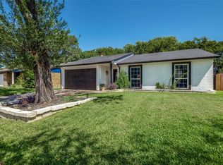 1122 Independence Trl, Grand Prairie, TX 75052