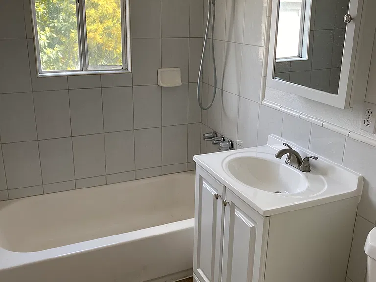 9226 Elizabeth Ave #2 — Photo 8