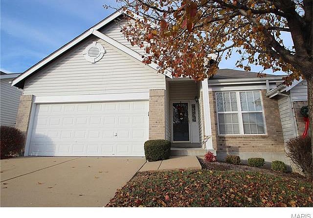 1st image of 3249 Country Hollow Dr
