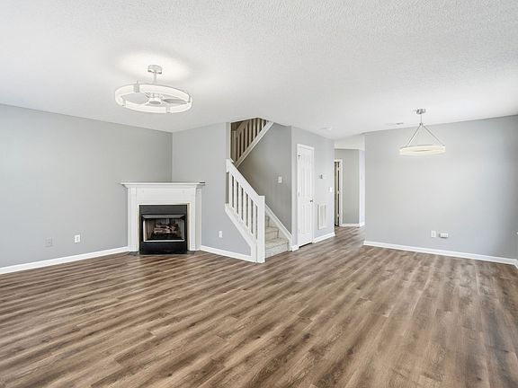 4th image of 1760 Forest Side Ln