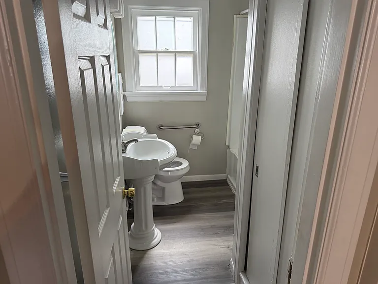 4112 Fulton Ave — Photo 24