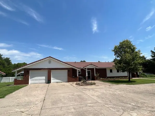 150 NE 20th Rd, Great Bend, KS 67530