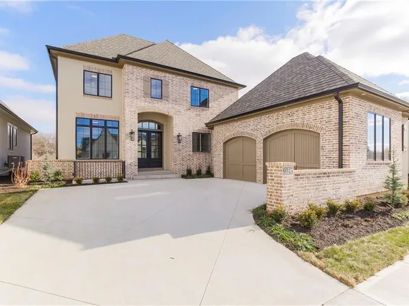 9345 Linden Reserve Dr, Prairie Village, KS 66207