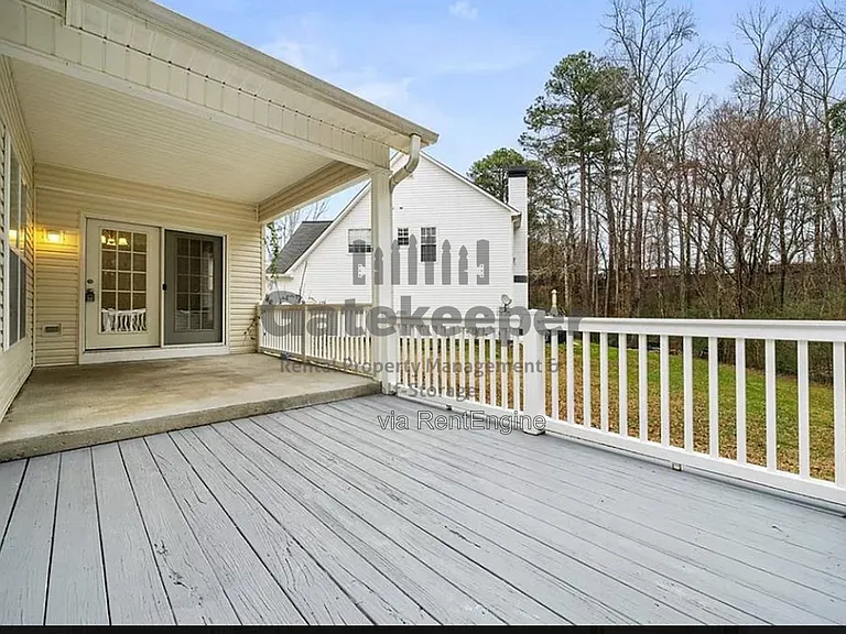 408 Saint Dunstans Ct — Photo 15