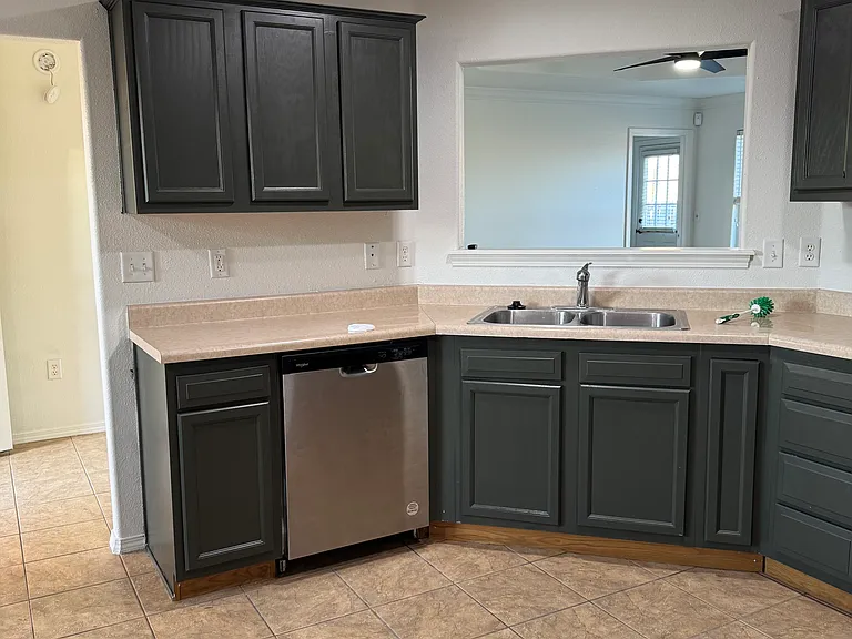 803 SW River Rock St — Photo 8