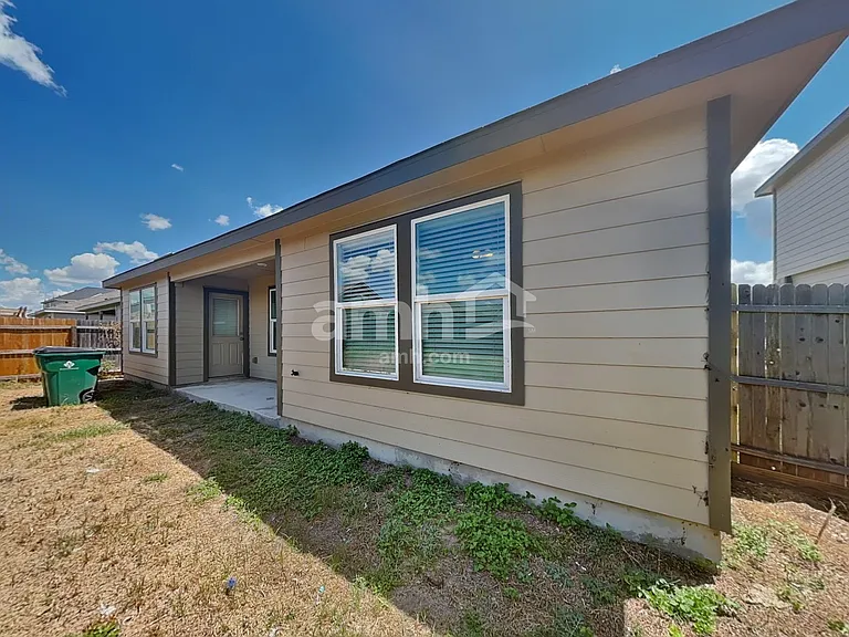 2708 Iberia Ct — Photo 20