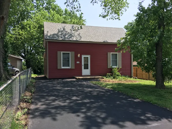 820 Saint Charles Ave, Saint Charles, MO 63301