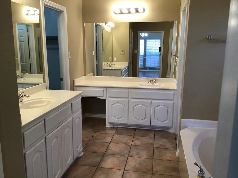 7508 Creek Meadow Dr — Photo 14
