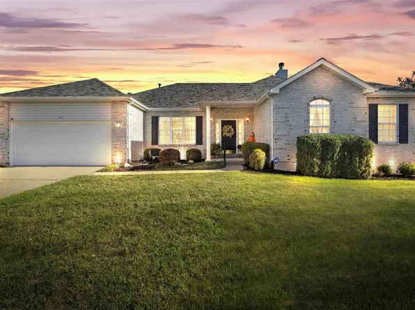 637 Westonridge Ct, Ballwin, MO 63021