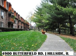 4908 Butterfield Rd APT 210, Hillside, IL 60162