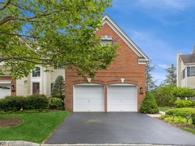 35 Chestnut Ct, Cedar Grove, NJ, 07009