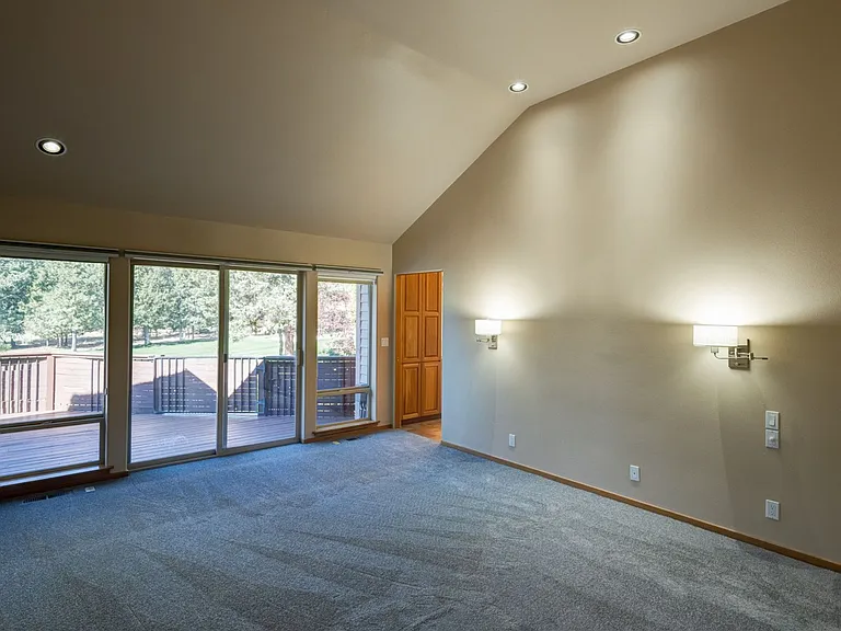 2759 NW Champion Cir — Photo 23