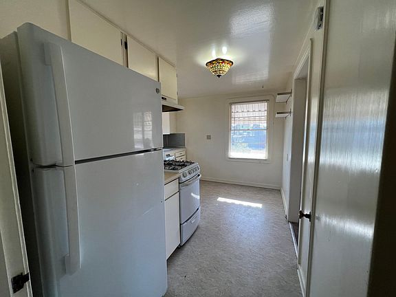 2nd image of 316 W 10th St