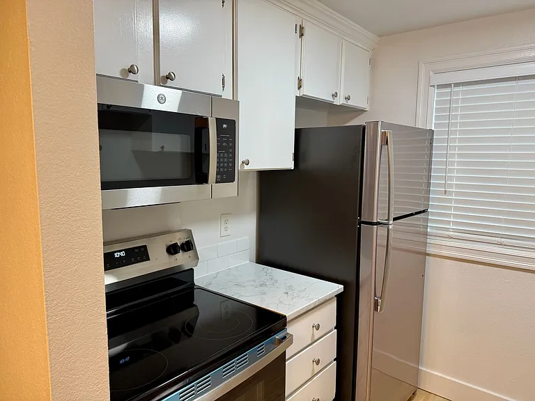 12642 NW Barnes Rd #2 — Photo 8