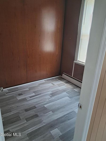 4th image of 9 Oak Street