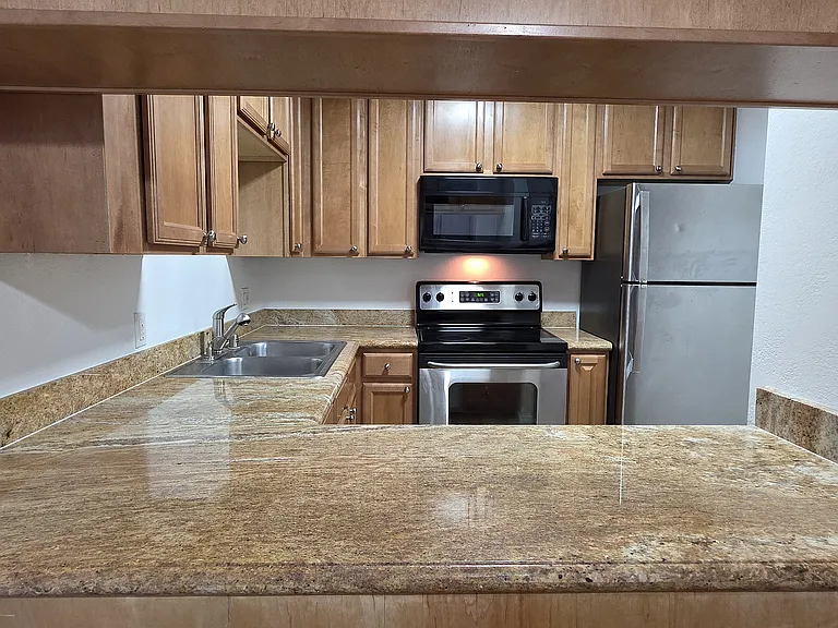 508 Woodside Oaks #3 — Photo 7