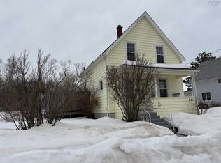 38 Saint Bernard St, Stellarton, NS B2H5J4