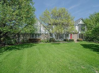 2760 Robal Ct, Saline, MI 48176